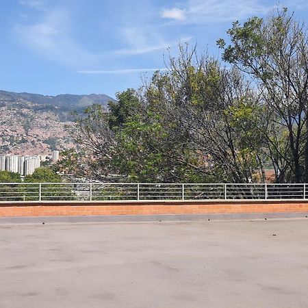 Apartamento Cerca A Plaza Mayor Μεντεγίν Εξωτερικό φωτογραφία